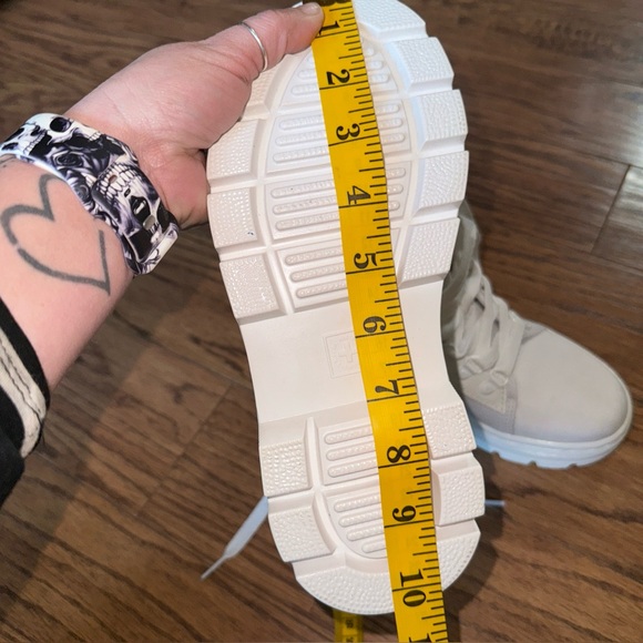NEW Dr. Martens Combs Tech White Women's Athletic Boots Shoes Size 5 Combat 3.5 - Picture 12 of 14